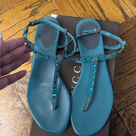 Gucci t-strap sandals - Picture 10 of 12